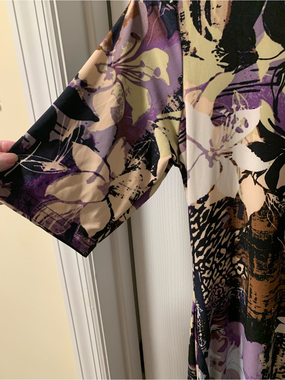 Attitudes by Renee Multicolor Floral V-Neck Midi Dress - Picture 2 of 7